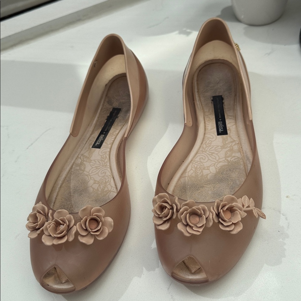 Melissa Nude/pinkish Flats with Floral Pattern size10